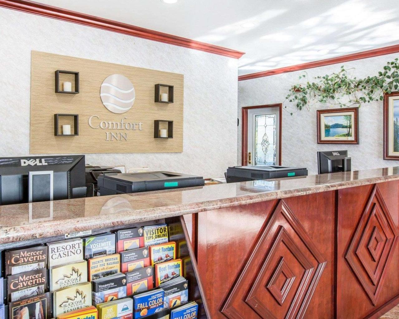 Comfort Inn Yosemite Area Oakhurst Dış mekan fotoğraf